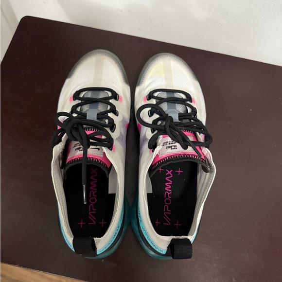 Women’s Vapor Max - Picture 5 of 6